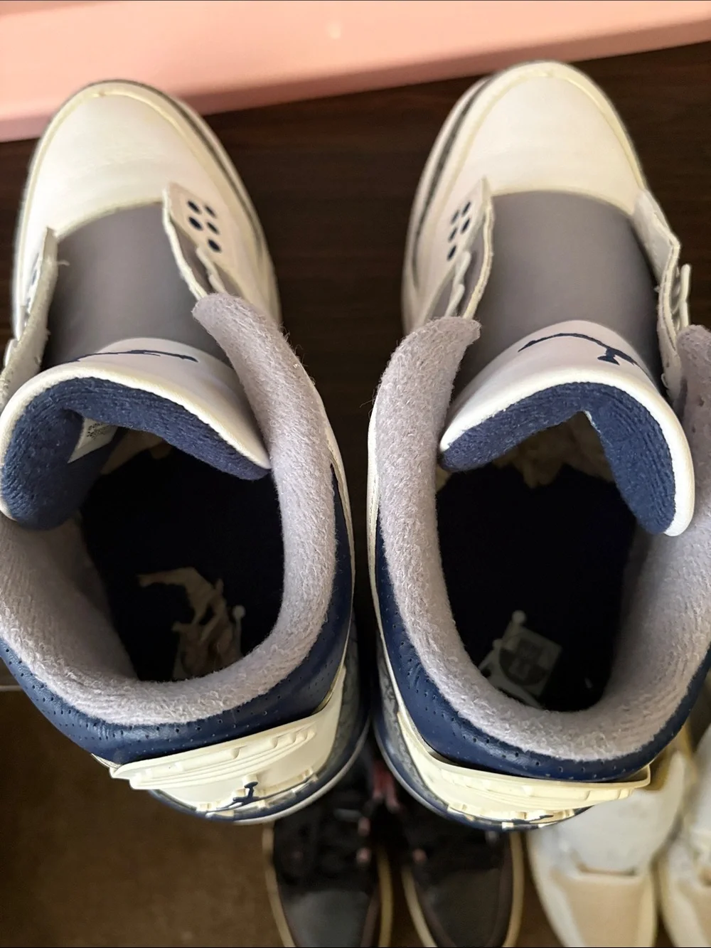 Men’s Nike Air Jordan Retro 3 White/Gray Basketball Shoes no laces preloved